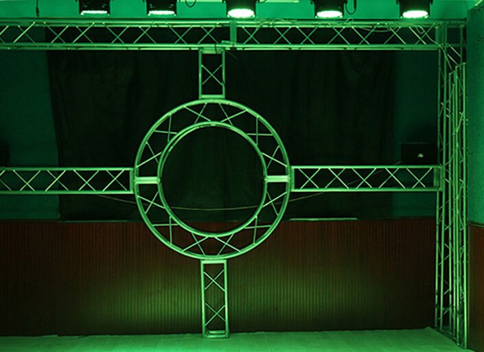 green stage par light